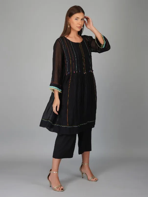 Black Contrast Thread Work Chanderi Pleated Tunic Set (Set of 3)