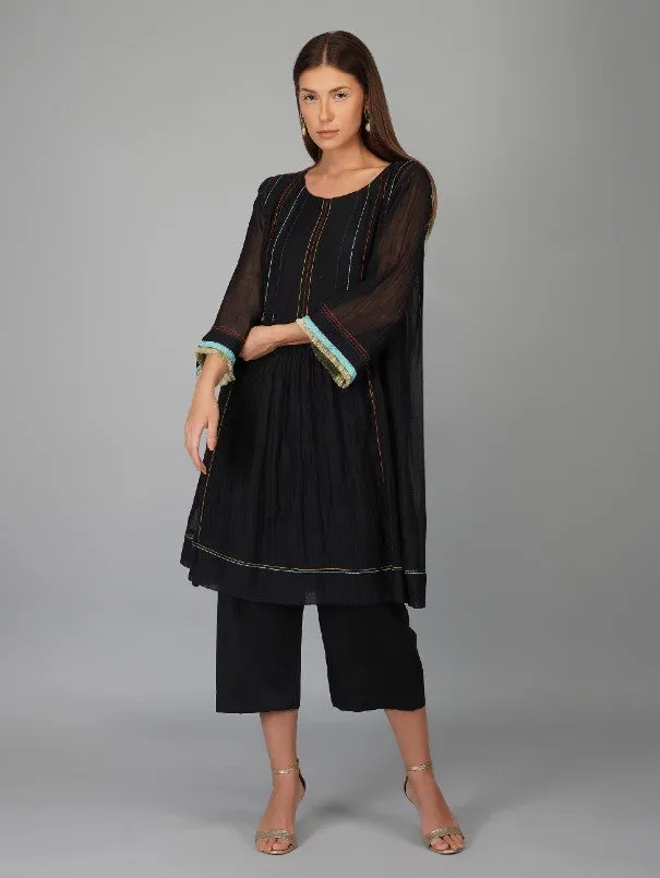 Black Contrast Thread Work Chanderi Pleated Tunic Set (Set of 3)