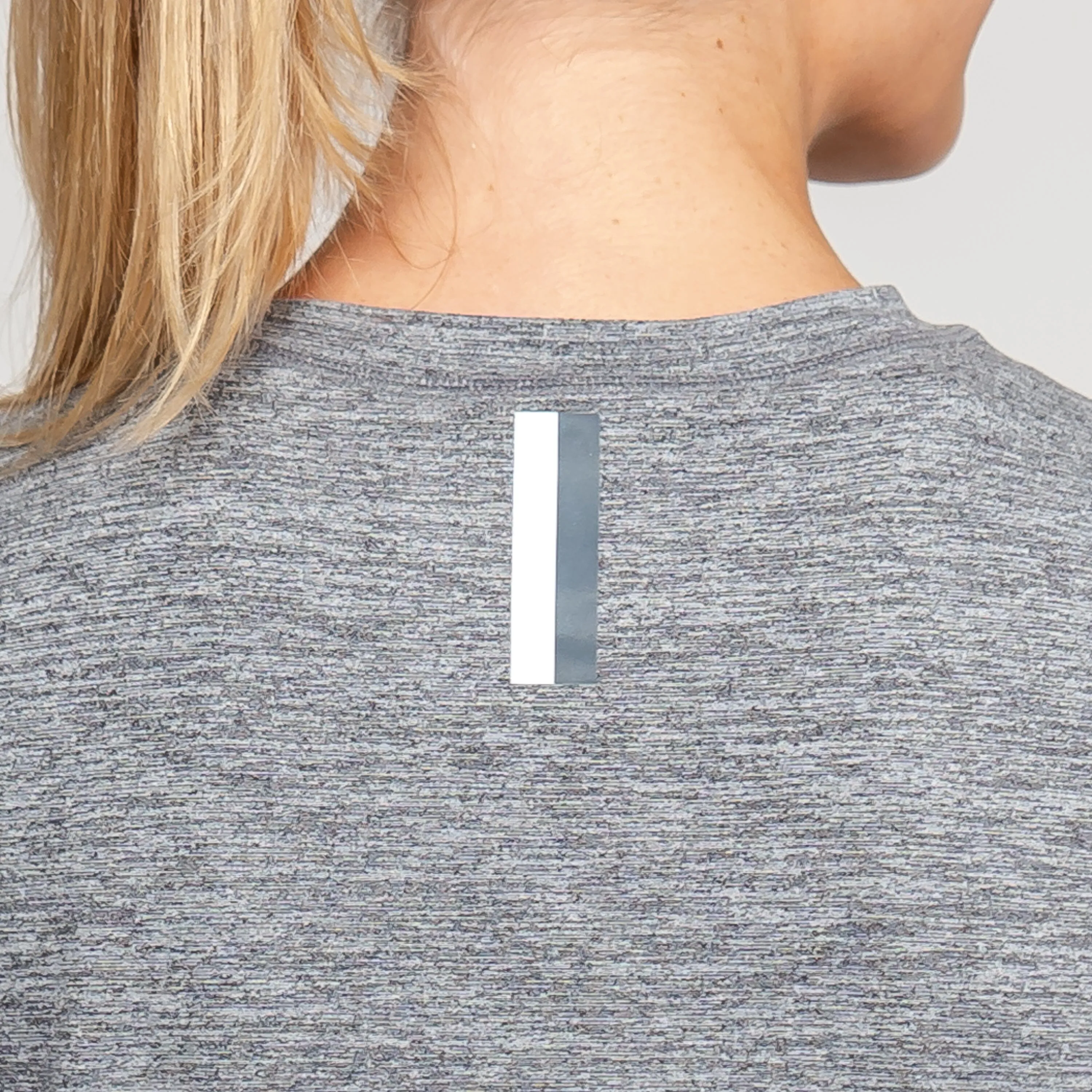 Drift Performance Crop Tee | Heather - Boulder Grey/White