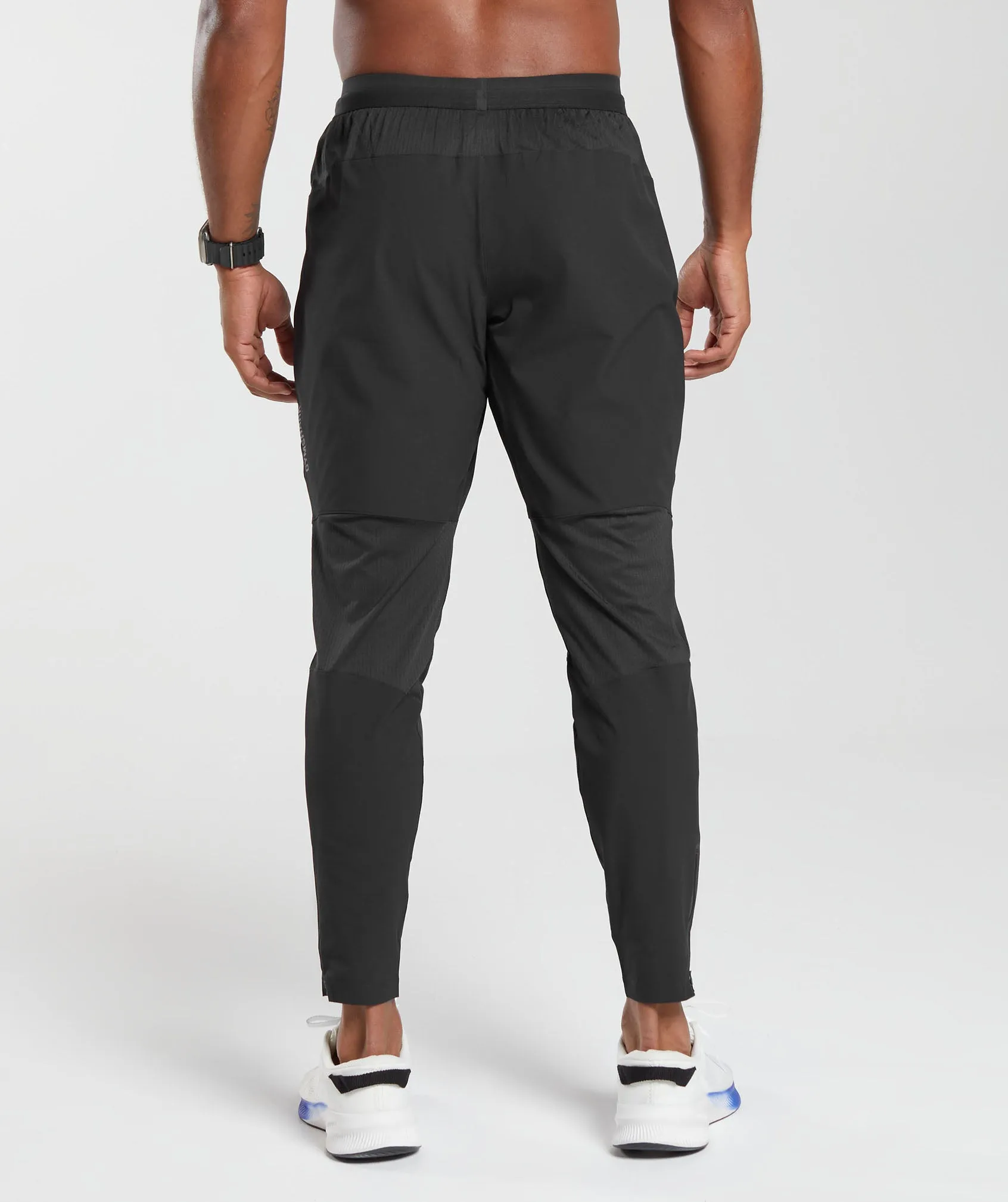 Gymshark Hybrid Woven Joggers - Black