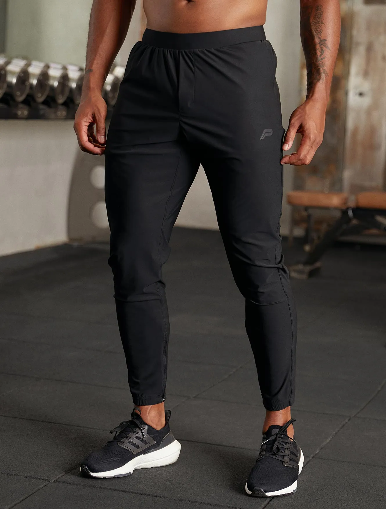 Hybrid Everyday Joggers - Black