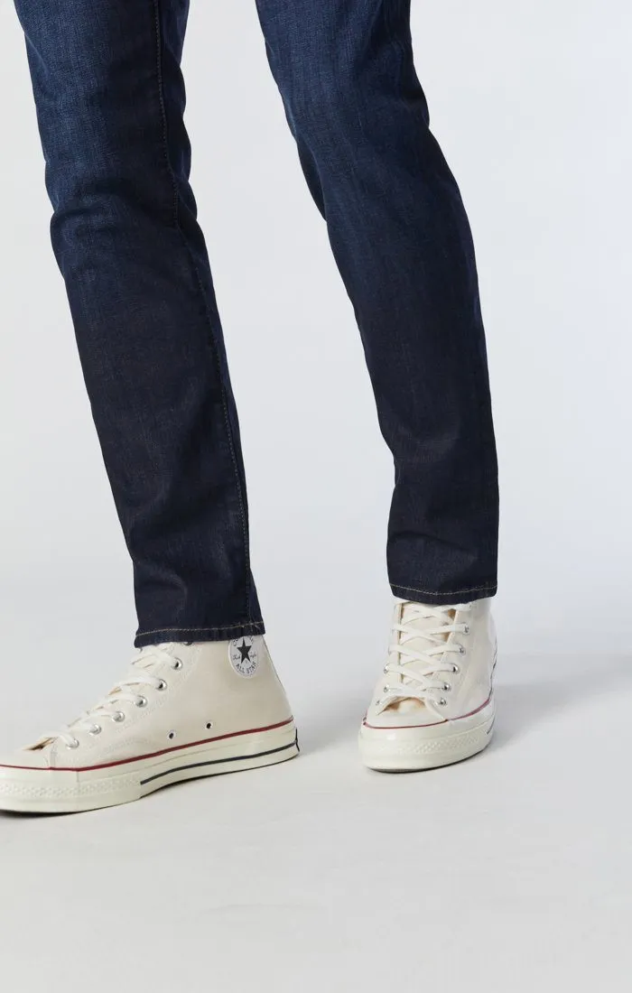 JAKE SLIM LEG IN RINSE BRUSHED WILLIAMSBURG