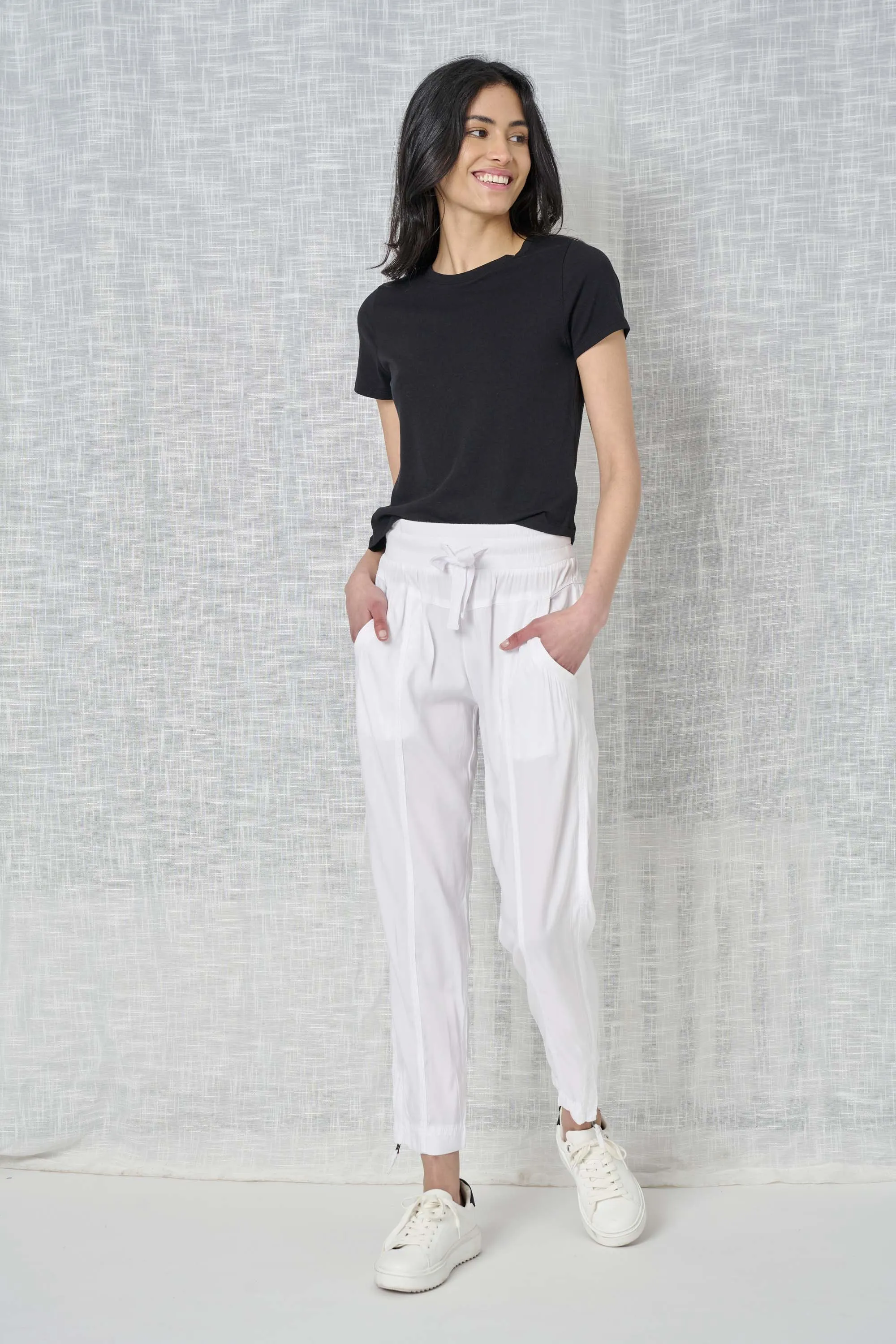 Melody Stretch Cupro Relaxed Fit Jogger