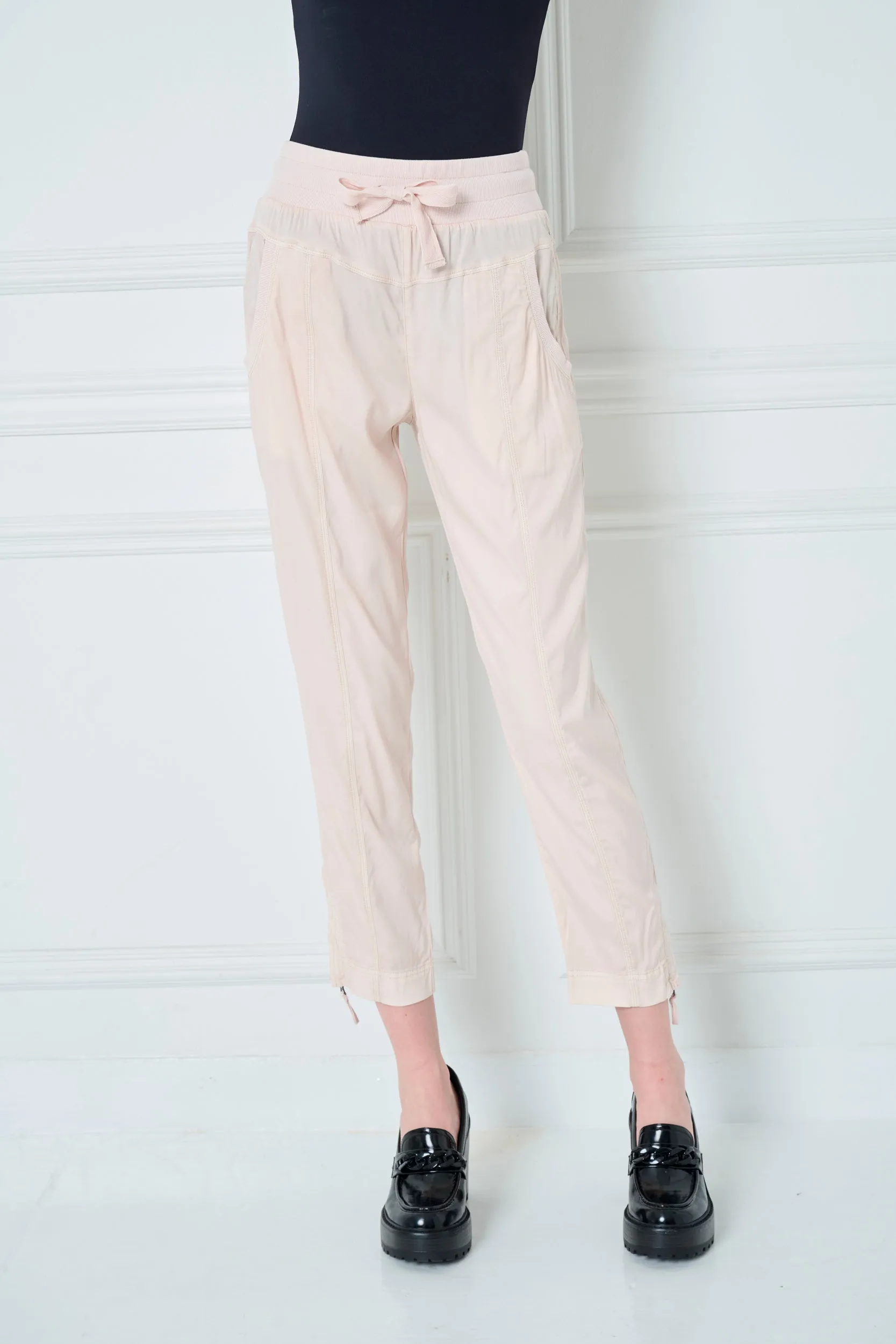 Melody Stretch Cupro Relaxed Fit Jogger