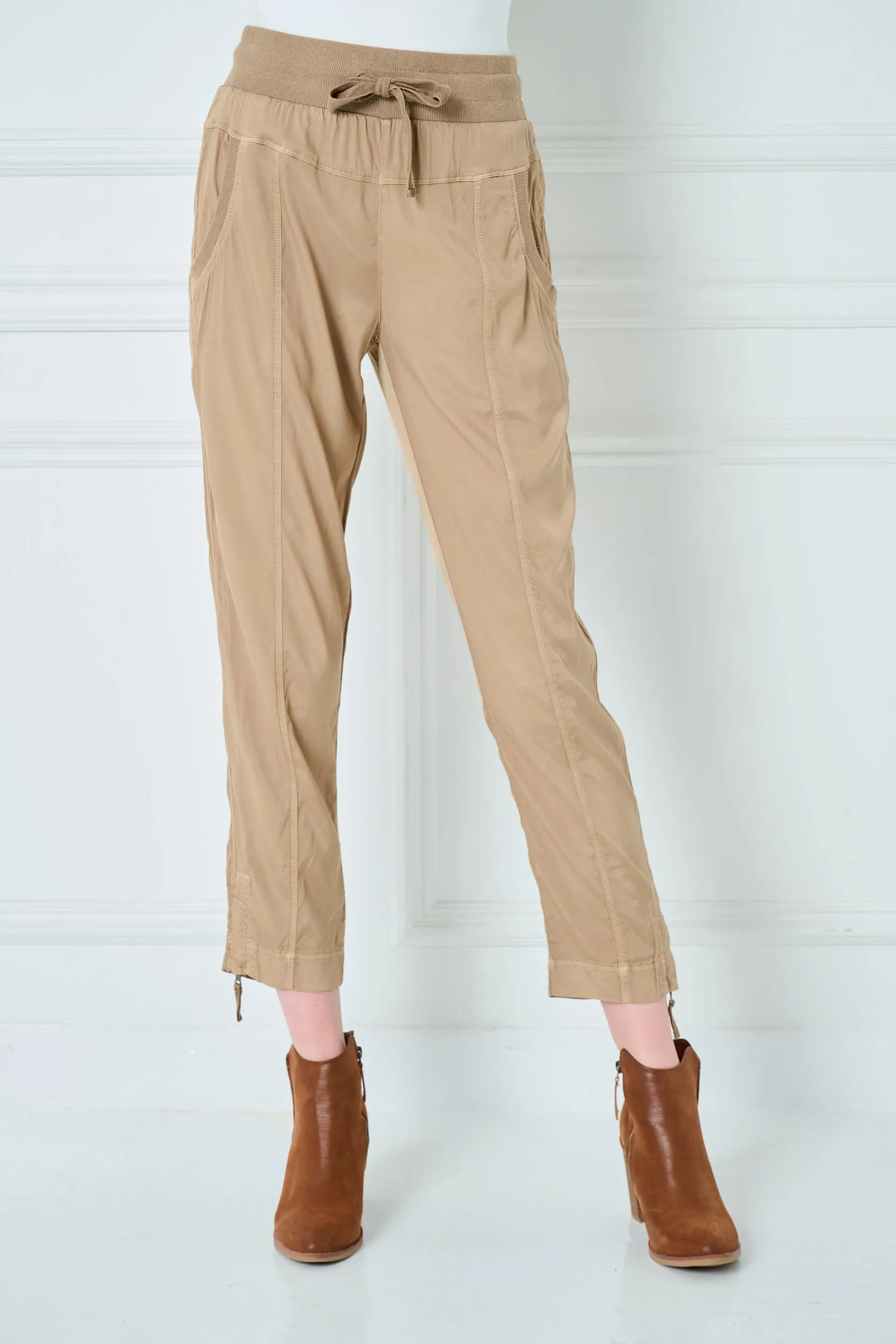 Melody Stretch Cupro Relaxed Fit Jogger