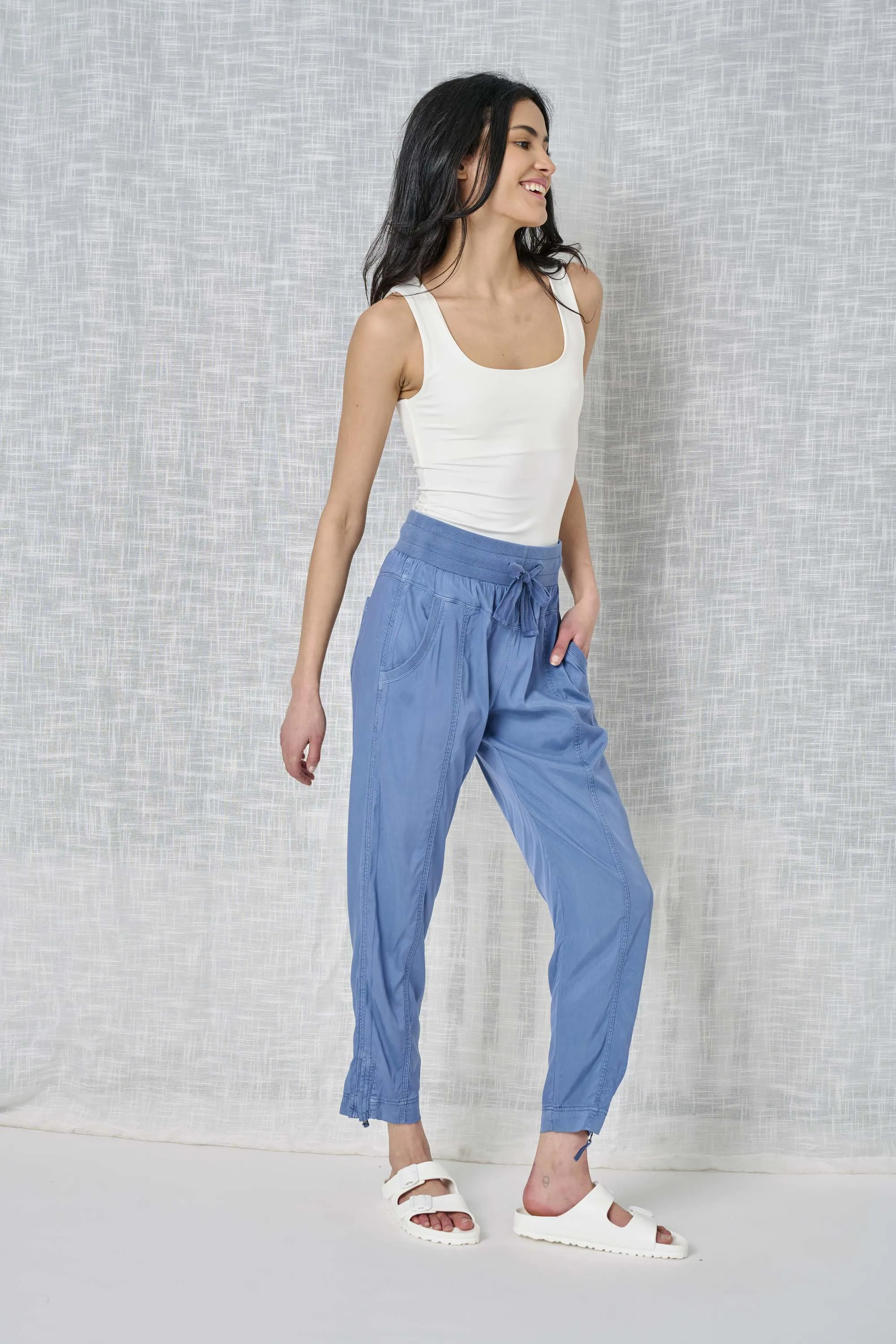 Melody Stretch Cupro Relaxed Fit Jogger