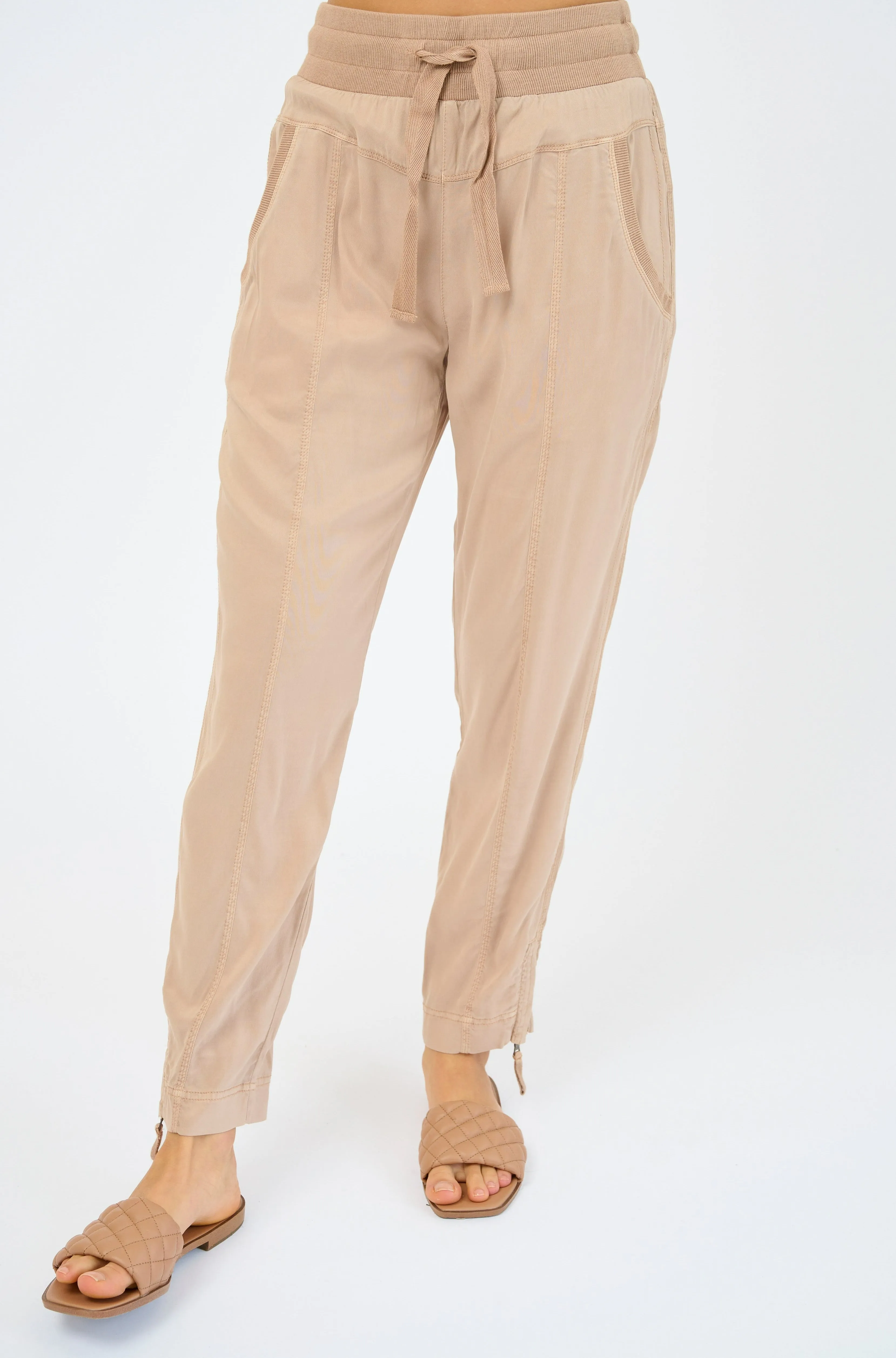 Melody Stretch Cupro Relaxed Fit Jogger