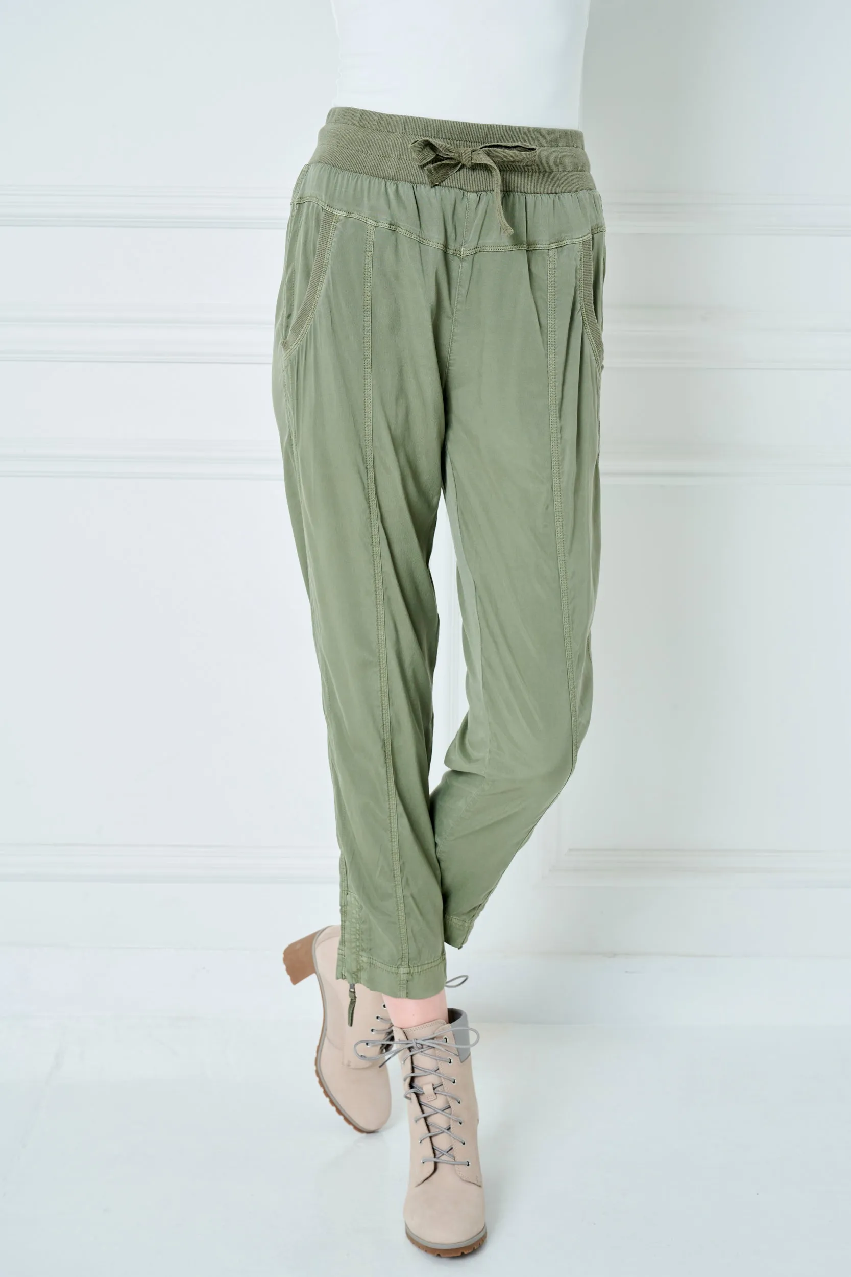 Melody Stretch Cupro Relaxed Fit Jogger