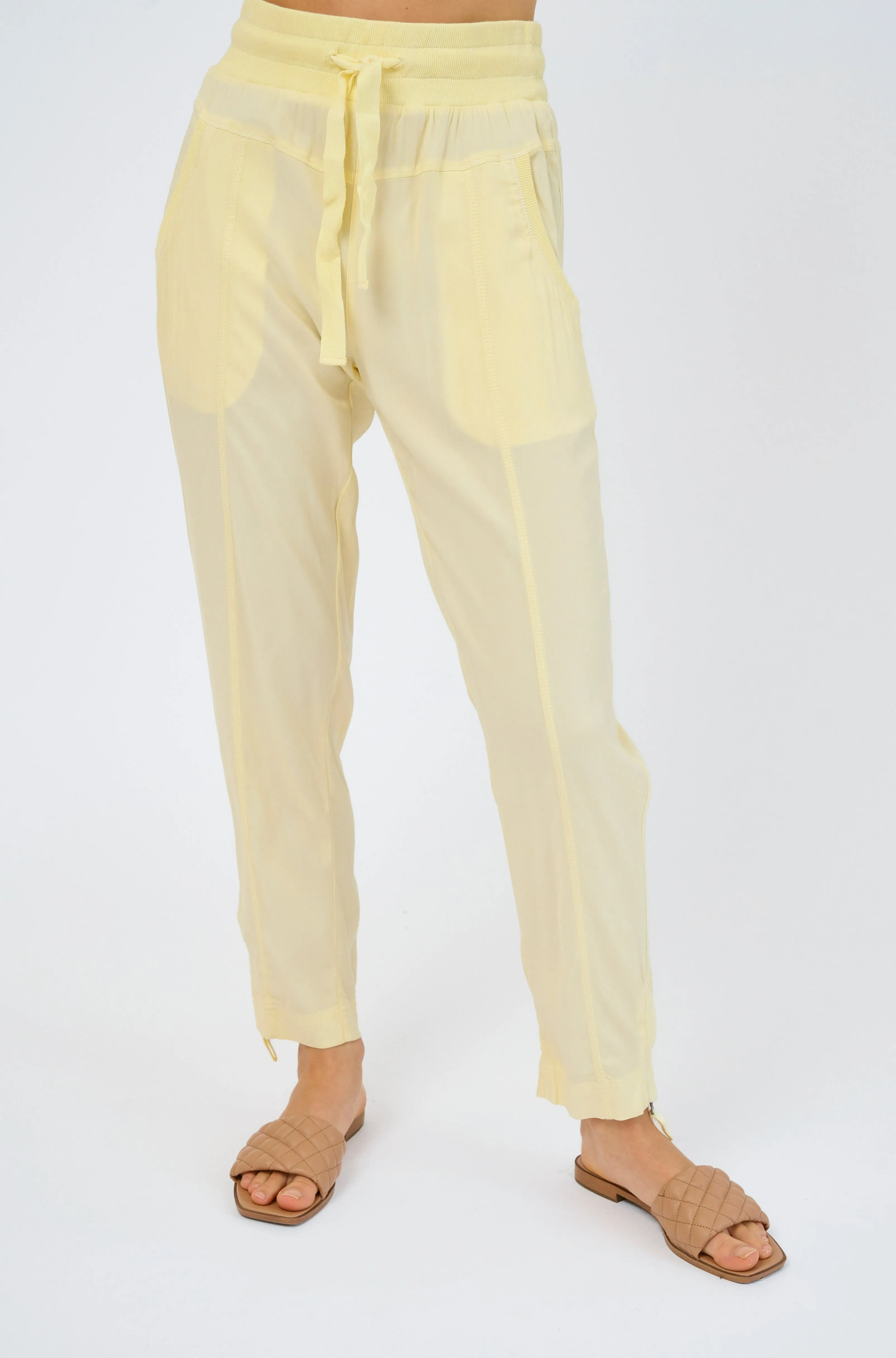 Melody Stretch Cupro Relaxed Fit Jogger