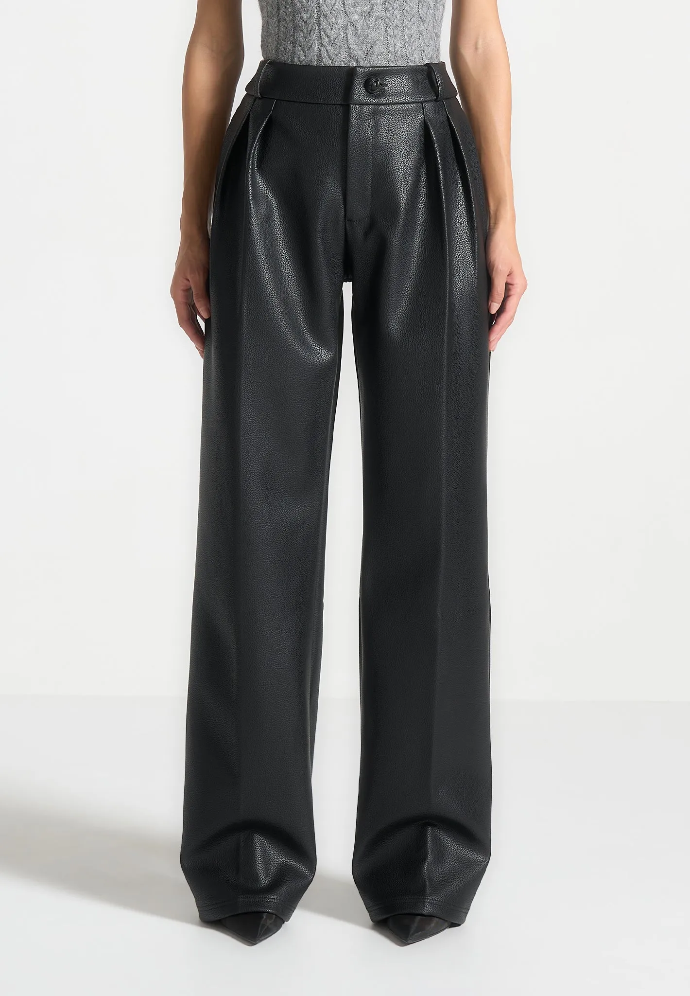 Pebbled Leather Pleated Stacked Trousers - Black